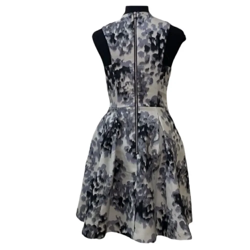 H&M Sleeveless Jacquard Weave Print Dress(Size 6)